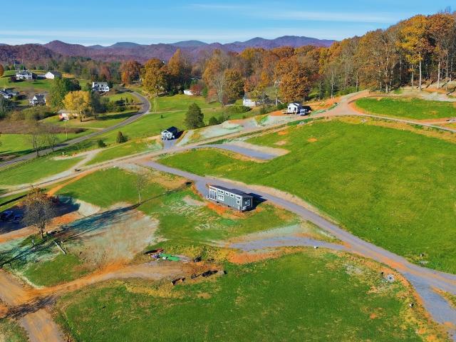 527 Saunders Road LOT 52