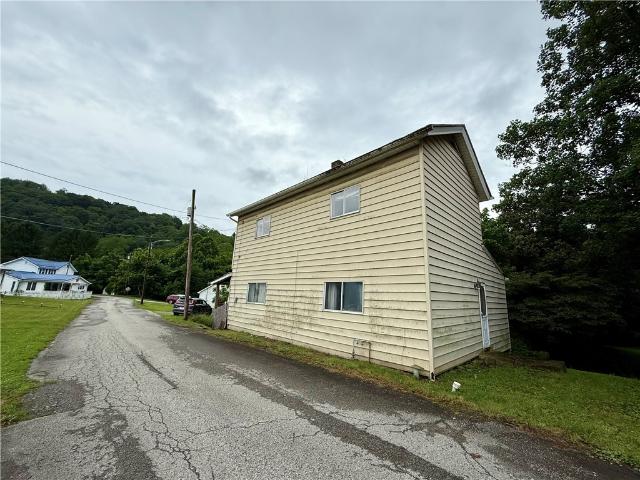 527 Sugar Lane
