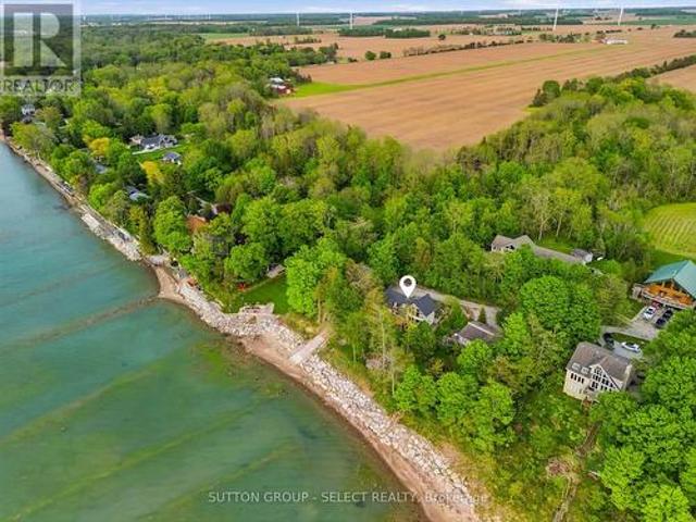 5284 Cliff Road, Lambton Shores Forest, ON, N0N 1J7 house for sale | Listing ID X13638 | Royal LePage
