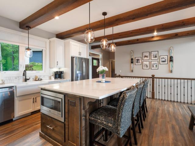 5284 Island View Court