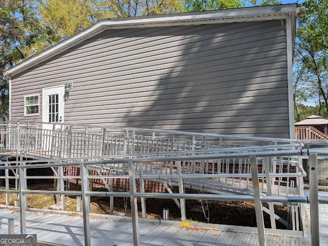 528 Laura Street