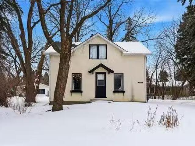 528 Main Street, Steinbach, MB, R5G 0P6 house for sale List.