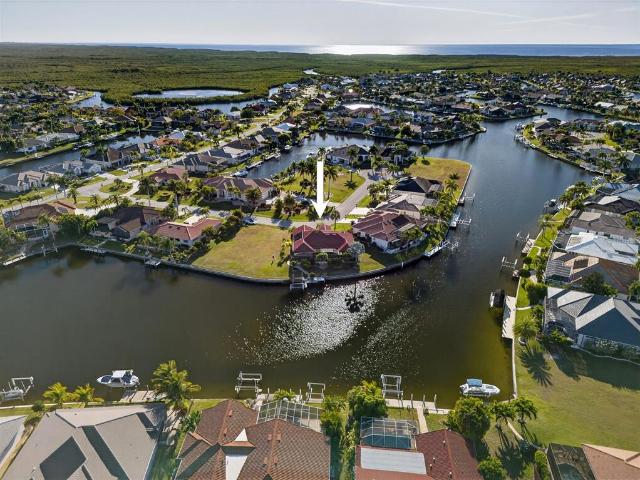 528 Marseilles Ct, Punta Gorda, FL 33950 | MLS #C7519