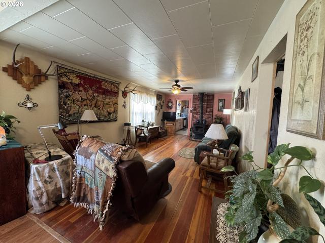528 n cozart ave