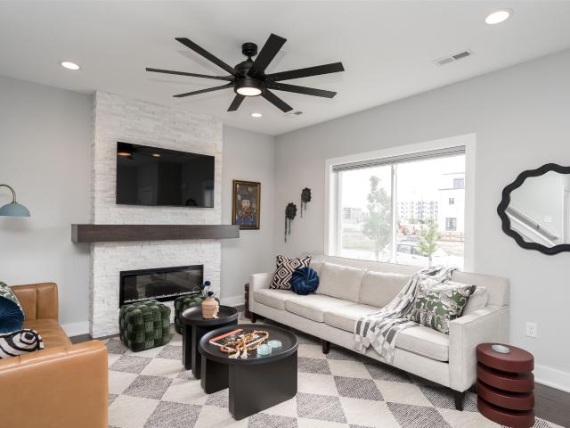 528 SW 12th Street