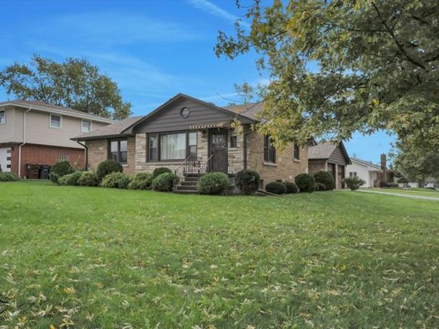 528 Penfield St, Beecher, IL 60401