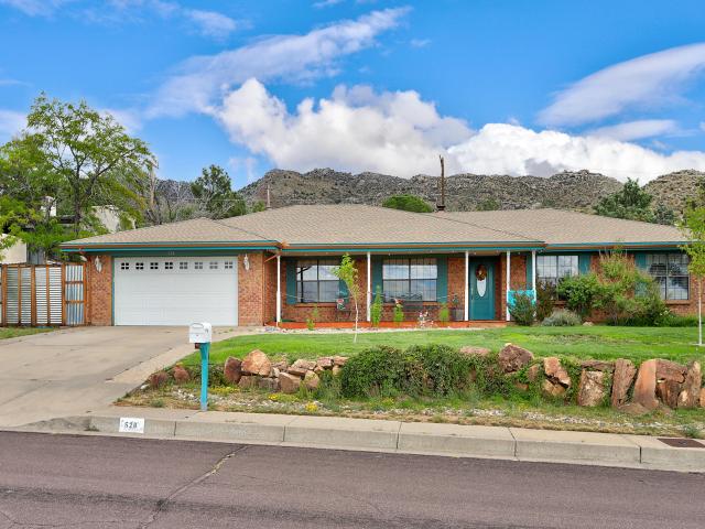 528 Turner Drive NE