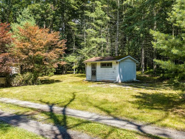528 Van Tuyl Road