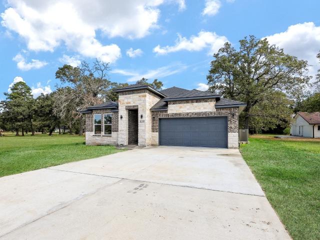 529 Echo Lane