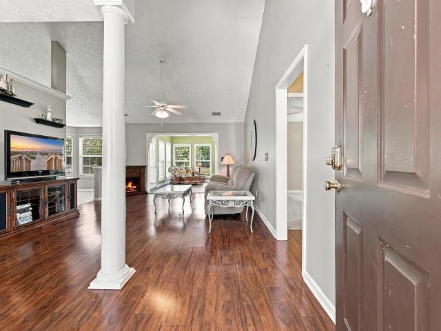 529 Oakmont Dr