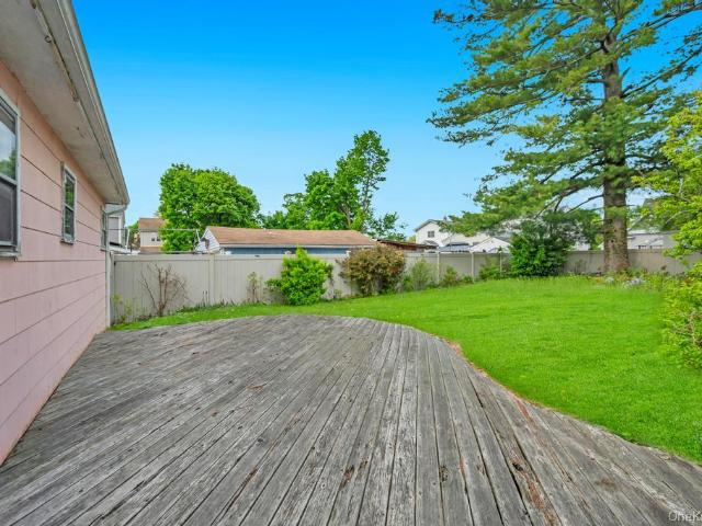 529 Liberty St, Uniondale, NY 11553 | MLS #1027