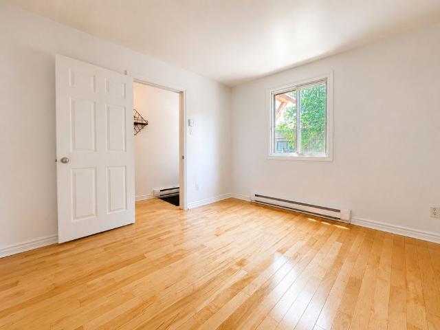 52 8e Avenue, Montréal Lachine, QC H8S