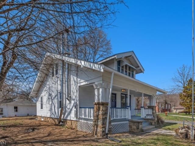 52 Thomas St