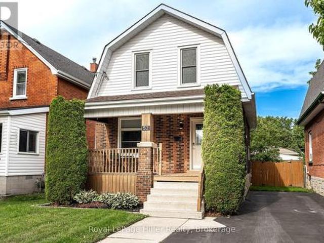 52 Trinity Street, Stratford, ON, N5A 4P4 house for sale | Listing ID X13699 | Royal LePage