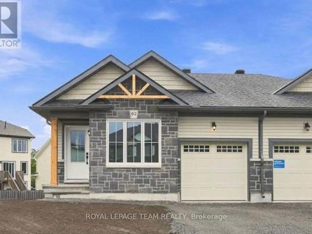 52 Whitcomb Crescent, Smiths Falls, ON, K7A 0C2 house for sale | Listing ID X13735 | Royal LePage
