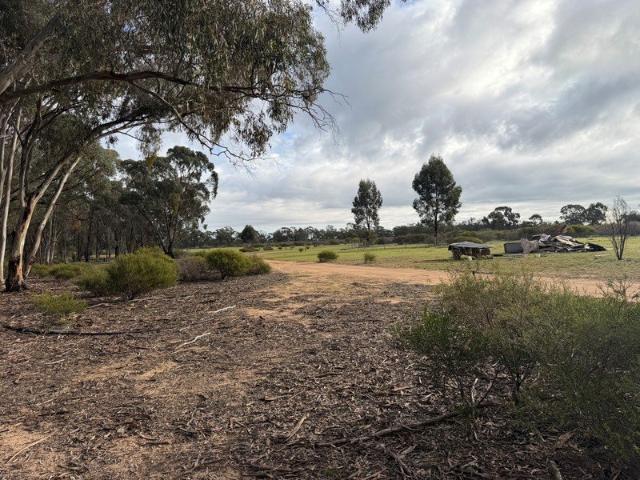 52 Acre Bush Lifestyle Retreat Kurting