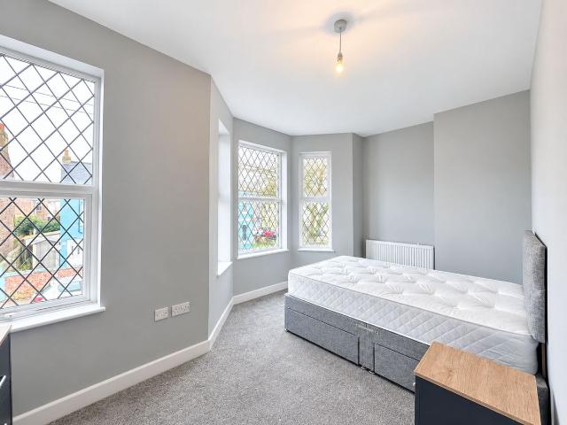 52 Ashdown Road, Worthing BN11, 1 bed property to rent, £775 pcm | PrimeLocation