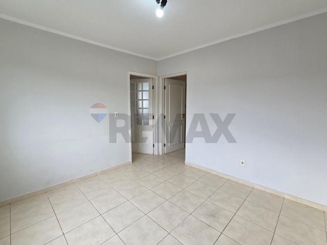 52 Área Útil Apartamento Alugar, 2 Dormitórios localizado em Rua Venâncio Bonaparte, 66, Jardim Sevilha, Bragança Paulista, São Paulo, 12914100 | Brasil
