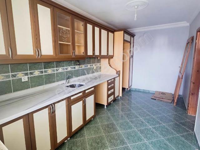 5+2 Bağımsız 2 Daireli Müstakil Manzaralı Satılık Ev 184 M2 Arsa