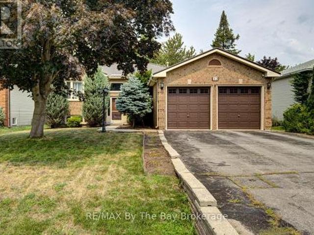 52 Caribou Trail, Wasaga Beach, ON, L9Z 1H4 house for sale | Listing ID S13614 | Royal LePage