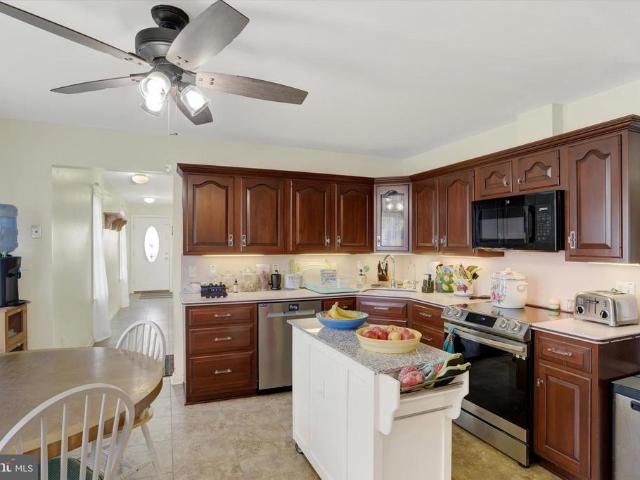 52 Carriage Road