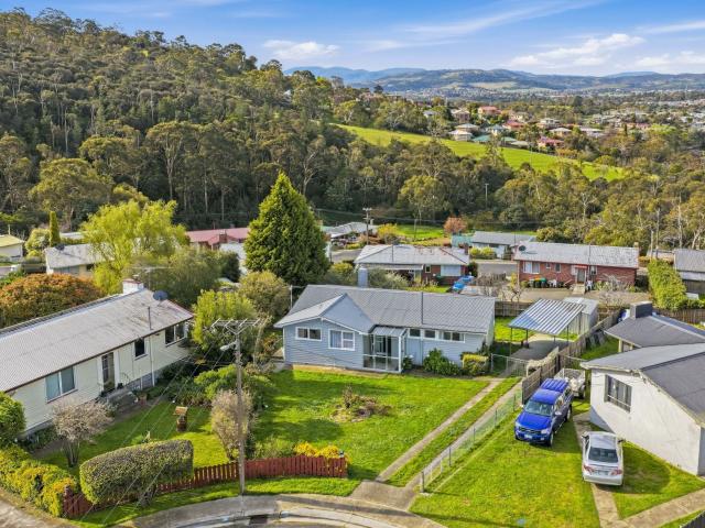 52 chippendale st, claremont