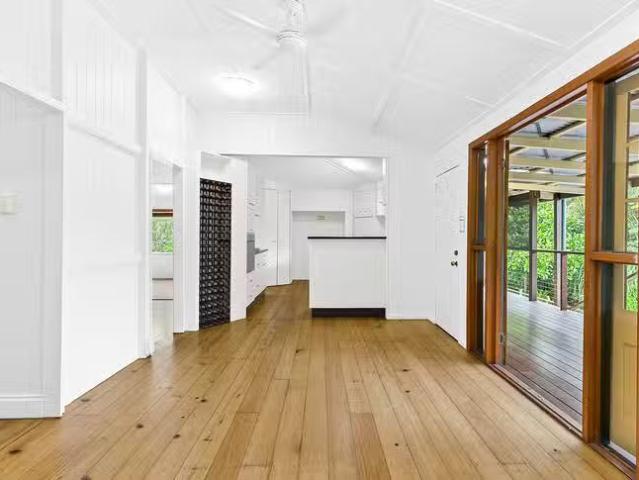 52 Connors Street, Graceville, QLD 4075