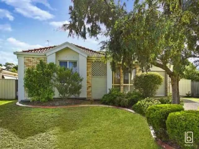 52 Colorado Drive, BLUE HAVEN House for rent Listed by Craig.