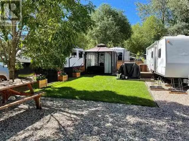 52 Cottonwood Drive N, Lee Creek, BC, V0E 1M4 recreational f.