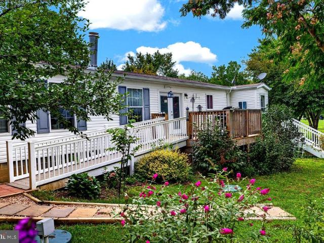 52 Cloverdale Lane