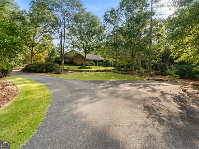 52 Creekwood Court