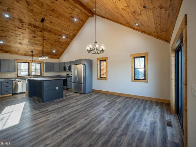 52 Dam View Drive