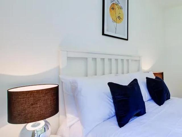 52 Dukes Avenue, London, KT3 4HN, United Kingdom | 3 bed apartment for rent #139268229 | Rentberry