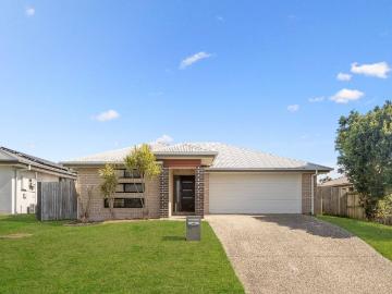 52 Duporth Crescent, Dakabin