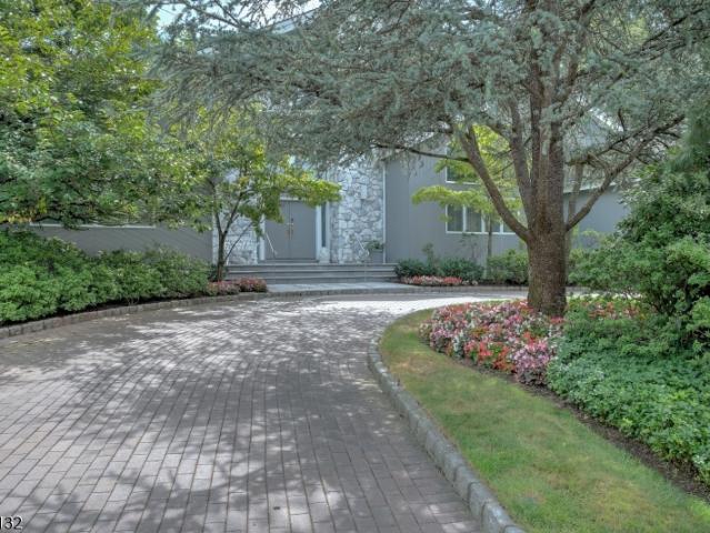 52 Edgemont Rd