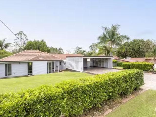 52 Edson Street, Kenmore, QLD 4069