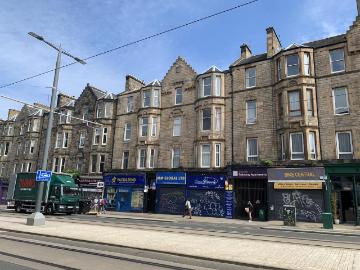 52, Elm Row, Edinburgh, EH7 4AH 3 bed flat to rent £2,350 pcm £542 pw