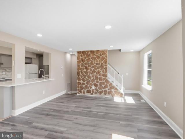 52 Ewing Drive # B