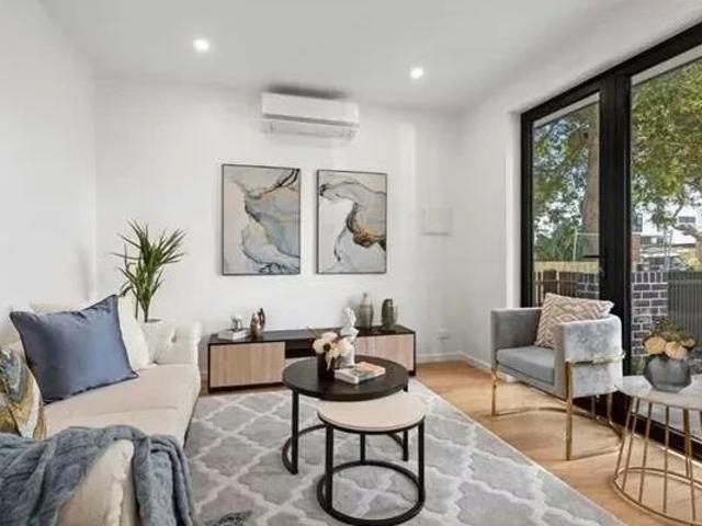 52 Fulton Street, Melbourne
