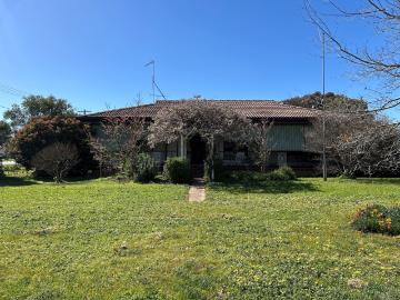 Lockhart, New South Wales, Victoria