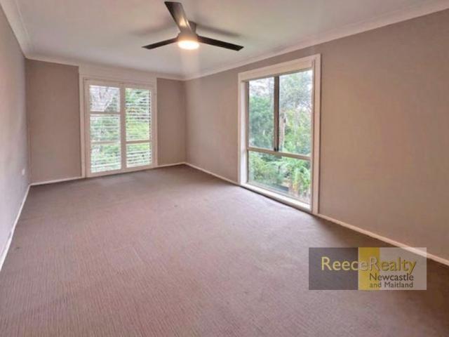 52 Garden Grove Parade, Adamstown Heights