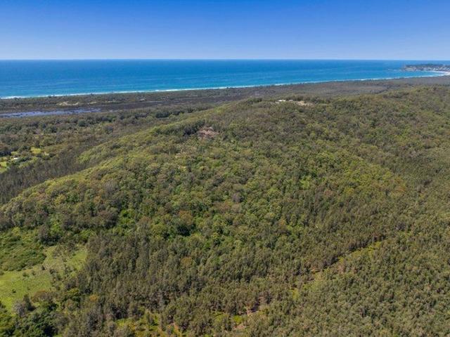 52 ha of Freedom Ocean Views Minutes from Surf