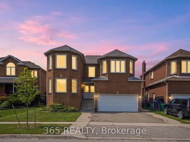 52 Leeward Drive, Brampton, ON, L6S 5V8 house for sale | Listing ID W13665 | Royal LePage