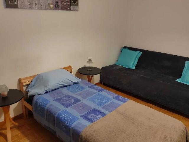 52 m²