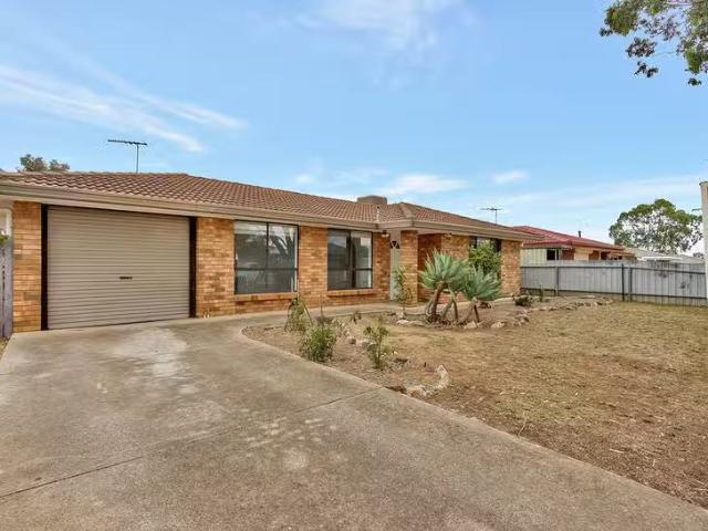 52 Nicholls Crescent, Burton, SA 5110
