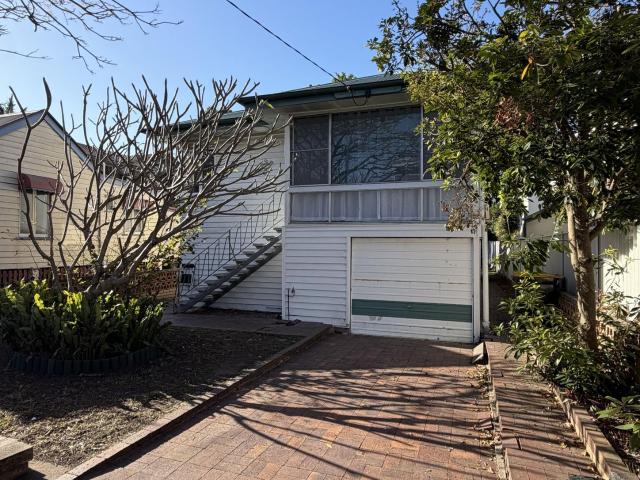52 Noble Street, CLAYFIELD, QLD 4011