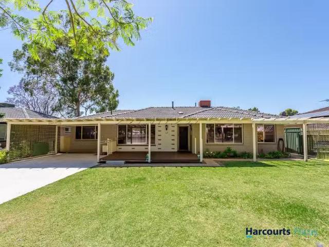 52 Parklands Square, RIVERTON, WA 6148 House for Rent