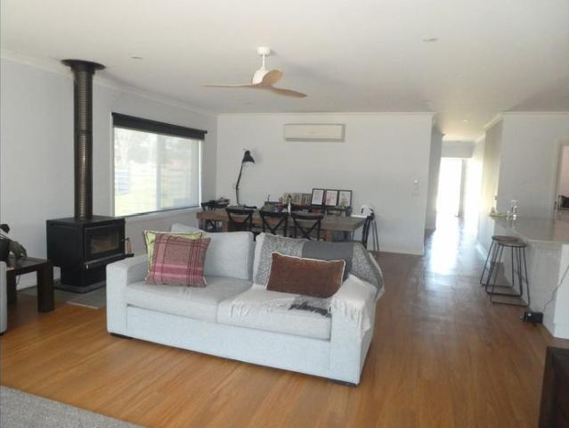 52 Parkside Drive Nicholson