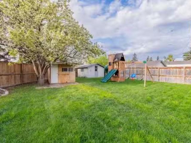 52 Penswood Place Se, Calgary, AB, T2A 4T5 house for sale L.