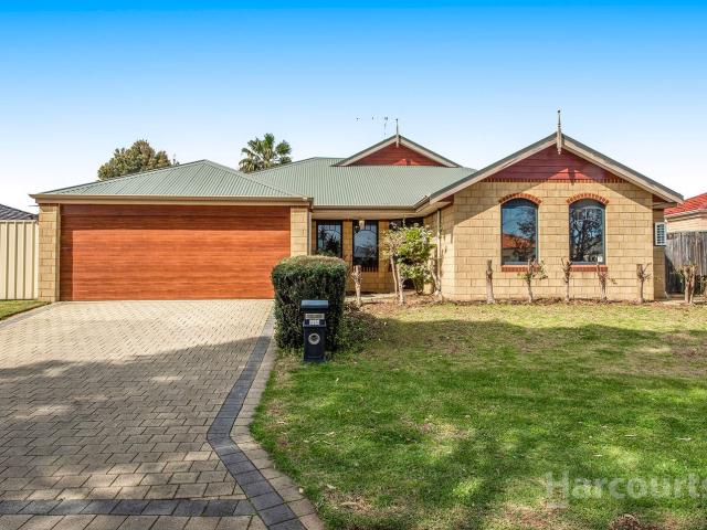 52 Pebble Beach Boulevard, MEADOW SPRINGS, WA 6210